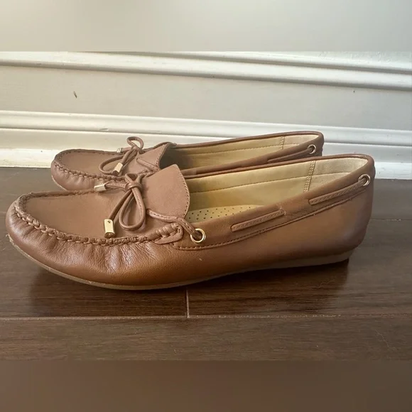 Michael Kors Sutton Brown Leather Loafers Sz 8.5 - Picture 2 of 12